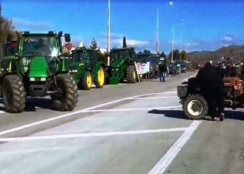 Κατάληψη των γραφείων του ΕΛΓΑ και του ΟΠΕΚΕΠΕ στην Κοζάνη