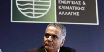 ΥΠΕΝ: Αντιμετωπίσιμη η κατάσταση στη ΔΕΗ – Είναι πρόβλημα ρευστότητας και όχι κερδοφορίας