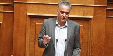 Στα 34 εκατ. ευρώ η επιβάρυνση της ΔΕΗ το 2016 για τον Ειδικό Λογαριασμό ΑΠΕ – προειδοποιεί ότι θα την μετακυλήσει