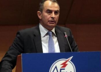 Ο Αδαμίδης κρούει τον κώδωνα του κινδύνου για τους προπηλακισμούς υπαλλήλων της ΔΕΗ