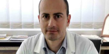 Ψείρες στο σχολείο: Πώς μεταδίδονται και πως αντιμετωπίζονται, γράφει ο Γεώργιος Καζαντζής