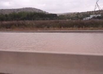 Στην πρώτη φθινοπωρινή νεροποντή βούλιαξε η Εγνατία –  Διακοπή κυκλοφορίας στο τμήμα Κοίλα – Καλαμιά