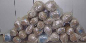 Συνελήφθη υπαρχιφύλακας με μεγάλη ποσότητα χασίς, «καλάσνικοφ» και εκρηκτικά – Ομολόγησε ότι πέντε φορές μετέφερε ναρκωτικά το τελευταίο τρίμηνο