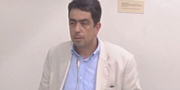 Θετική η ανταπόκριση του Υφυπ. Κοινωνικών Ασφαλίσεων, Α.Πετρόπουλου, στην επίκαιρη ερώτηση του βουλευτή Κοζάνης Γιάννη Θεοφύλακτου αναφορικά με την ανάγκη προστασίας του ακατάσχετου των αναδρομικά καταβαλλόμενων συντάξεων και μισθών