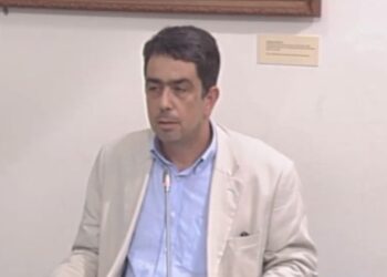 Γ. Θεοφύλακτος στην Εξεταστική Επιτροπή: “Πολύ άνετος δείχνετε, κ. Ψυχάρη, ενώ χρωστάτε περίπου 300 εκ. ευρώ”