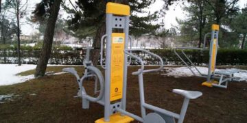 Υπαίθρια όργανα γυμναστικής τοποθετήθηκαν στο Δημοτικό Κήπο Κοζάνης