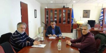 «Σε αυτή τη δύσκολη συγκυρία είναι απαραίτητο να ενώσουμε δυνάμεις και να συνδράμουμε όλοι στην κατεύθυνση της ευρείας συναίνεσης» δήλωσε ο Περιφερειάρχης μετά τη συνάντησή του με τους επικεφαλής των παρατάξεων του δήμου Σερβίων-Βελβεντού