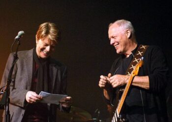 Οι μουσικές επιλογές του e-ptolemeos.gr – David Gilmour & David Bowie – Comfortably Numb