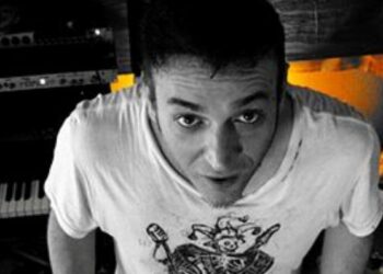 Η Μουσική Γωνιά του Μίλτου Ηλιάδη στο e-ptolemeos.gr –  Rous – Λουλούδι του Δρόμου