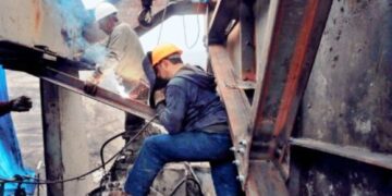 Στρωμένο με αγκάθια το σχέδιο των 200 αποχωρήσεων εργαζομένων της ΔΕΗ