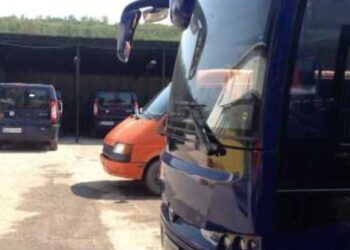 Οδηγός λεωφορείου της ΔΕΗ πάγωσε από το ψύχος – Οι φύλακες τον μετέφεραν στο Ιατρείο Νοτίου Πεδίου όπου τού παρασχέθηκαν οι πρώτες βοήθειες