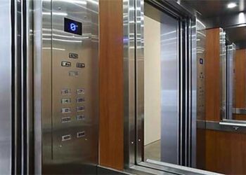 Πτολεμαΐδα:  37χρονος έκλεψε ηλικιωμένο σε ασανσέρ