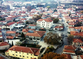 Ξινό Νερό: Το χωριό που από τη γη του αναβλύζει φυσικό ανθρακούχο νερό γνωστό σε όλη την Ευρώπη!