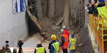 Μετρό Θεσσαλονίκης: Δείτε εντυπωσιακές εικόνες από την άφιξη του πρώτου μετροπόντικα στο Σταθμό «Καλαμαριά»