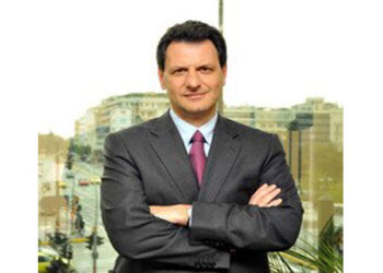Αν μια φωτογραφία κοστίζει τόσο ακριβά, υπάρχει και το photoshop! – Γράφει ο Θόδωρος Σκυλακάκης