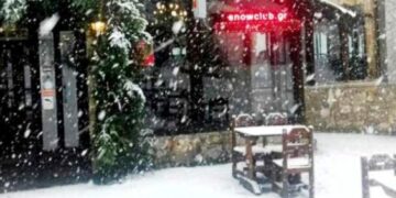 Πυκνή χιονόπτωση στα ορεινά της Φλώρινας