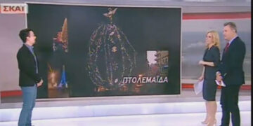 To χριστουγεννιάτικο δέντρο της Πτολεμαΐδας που έγινε… viral! (Βίντεο)