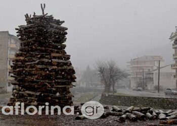 Ετοιμάζονται οι «Φωτιές» στη Φλώρινα – Δείτε φωτογραφίες