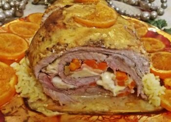 Μαγειρεύοντας με την Αρετή: Χοιρινό ρoλό γεμιστό Χριστουγέννων