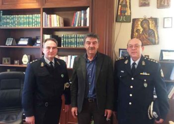 Εθιμοτυπική επίσκεψη του νέου Αστυνομικού Διευθυντή Γρεβενών κ. Κεραμά Θεόδωρου στον Δήμαρχο Γρεβενών κ. Δασταμάνη Γεώργιο