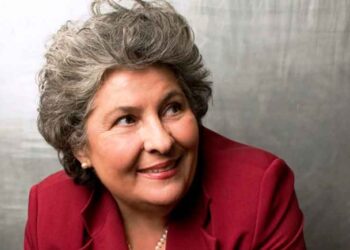 Η ρεμπέτισσα Μαριώ στον χορό του Συλλόγου Μικρασιατών Πτολεμαΐδας «Η Μικρά Ασία», στις 18/2