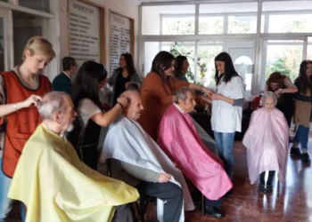 ΕΠΑΣ ΟΑΕΔ Μαθητείας Κοζάνης: Επίσκεψη στο Τιάλειο Γηροκομείο