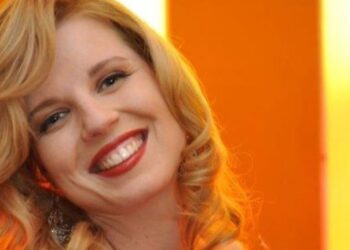 Η Μουσική Γωνιά του Μίλτου Ηλιάδη στο e-ptolemeos.gr – Simone Kopmajer – Fragile