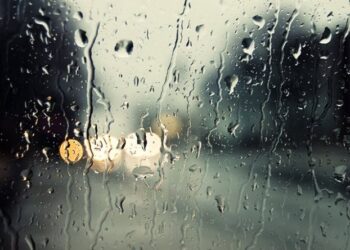 Έκτακτο δελτίο επιδείνωσης καιρού: Βροχές και καταιγίδες σε όλη τη χώρα