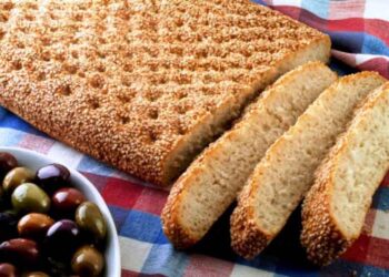 H λαγάνα – Γράφει η Κική Τσιμπλίδου