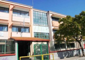 Συγχαρητήριο του 2ου Γενικού Λυκείου Πτολεμαΐδας προς στους μαθητές για την συμμετοχή τους στο 10ο ομαδικό σχολικό πρωτάθλημα σκάκι Κ.Δ. Μακεδονίας 2017