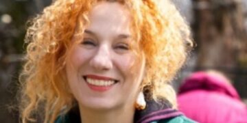 ΔΗΠΕΘΕ Κοζάνης: Η Στέλλα Μιχαηλίδου για το «Περπατώ εις το δάσος» στην Αίθουσα Τέχνης