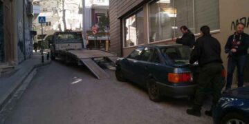 Δημοτική Αστυνομία Κοζάνης: Συνεχίζεται με βάση τον προγραμματισμό που έχει καταρτιστεί η απόσυρση των οχημάτων που έχουν χαρακτηριστεί ως εγκαταλειμμένα