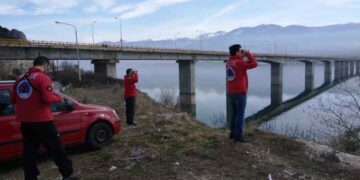 Συνεχίζονται οι έρευνες στη λίμνη Πολυφύτου για τον αγνοούμενο από την Ελληνική Ομάδα Διάσωσης Παράρτημα Ν. Κοζάνης