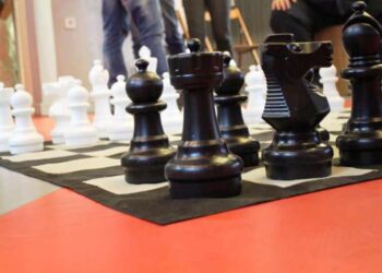 Η Δημοτική Βιβλιοθήκη Κοζάνης παίζει “σκάκι III”, το Σάββατο