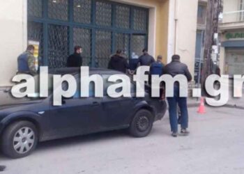 Περιμένουν να «μιλήσουν» τα τηλέφωνα στο έγκλημα της Καστοριάς – Διερευνώνται οι σχέσεις ταξιτζή – ειδικού φρουρού