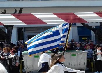 Παρέλαση μετ’ εμποδίων – Ο Επίκαιρος καταγράφει