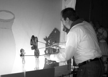 Εργαστήρι «Ας παίξουμε θέατρο σκιών» με τον Κωνσταντίνο Κουγιουμτζή από το ΔΗ.ΠΕ.ΘΕ. Κοζάνης