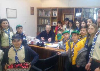 Καλό Πάσχα ευχήθηκαν οι Πρόσκοποι κατά την επίσκεψή τους στα γραφεία του “Πτολεμαίου”