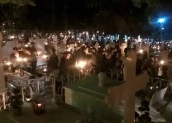 Κοζάνη: Ανάσταση στα κοιμητήρια