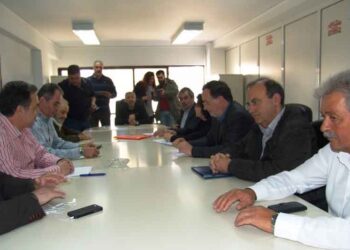 Συνάντηση ΓΕΝΟΠ/ΔΕΗ – «Λαϊκής Ενότητας» για τη ΔΕΗ