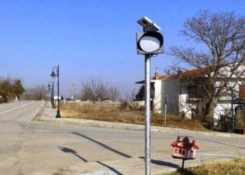 Τοποθέτηση ηλιακών προειδοποιητικών φαναριών σε περιοχές του Δήμου Αμυνταίου