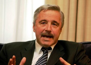 Γ. Μανιάτης: «Αποκαλύπτονται τα ψέματά τους στη Δ.Ε.Η.»
