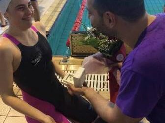 8οι Πτολεμαϊκοί Αγώνες: Της έκανε πρόταση γάμου στην πισίνα!