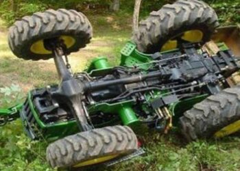 Νεκρός αγρότης από ανατροπή τρακτέρ σε χωράφι έξω από την Κάτω Κώμη upl