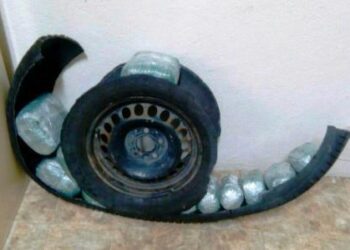 Φλώρινα: Έκρυβαν μέσα στη ρεζέρβα αυτοκινήτου 9,5 κιλά κάνναβη