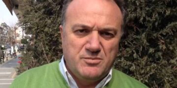 Παντελής Καραλευθέρης: «Η κυβέρνηση υλοποιεί το σχέδιο πώλησης των παγίων στοιχείων της ΔΕΗ»