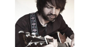 Η Μουσική Γωνιά του Μίλτου Ηλιάδη στο e-ptolemeos.gr – Jon Allen – Night & Day