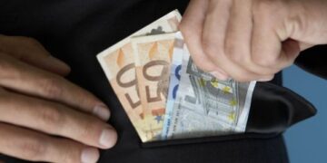 Γρεβενά: Θύμα απάτης έπεσε ηλικιωμένος – Δια της απασχόλησης… του αφαίρεσαν 125€