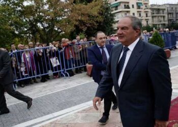 O Καραμανλής στη Θεσσαλονίκη για το χρέος