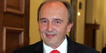 Mια απάντηση στους «περαστικούς» -Του Δημήτρη Η. Κρανιά